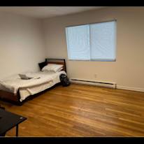 Hassan Khan's room