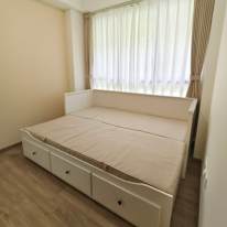 Amos Wong's room
