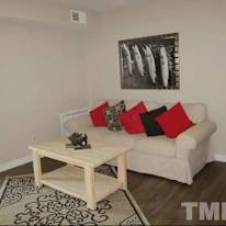 Alcove Rooms's room