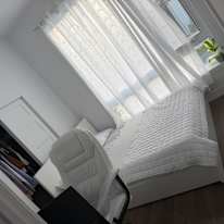 Desmond's room