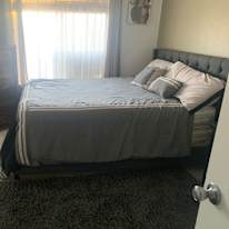 Dee's room