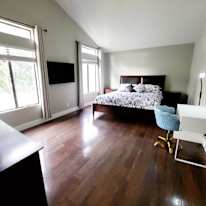 Glen's room