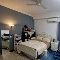 Linh's room