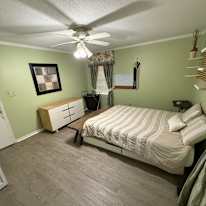 Tee's room