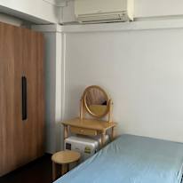 F's room