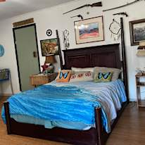 Yvonne L Duncan's room