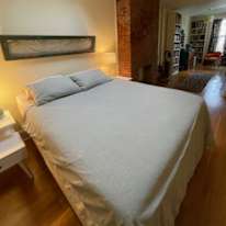 Leslie's room
