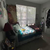 Esiro's room