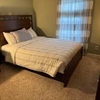 Liz's room