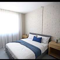 Alude's room