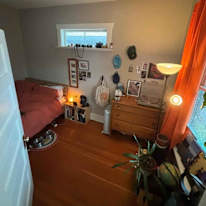 Jeff Longstreet's room