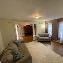 MAN'S HAVEN's room