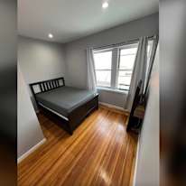 carlos's room