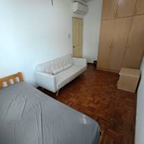 d's room