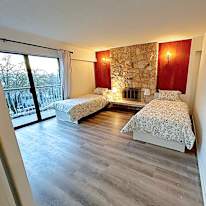 Shirin's room
