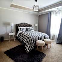 Oshirley's room