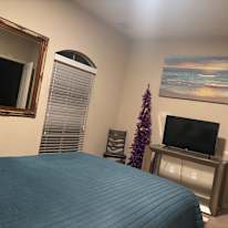 Shon B's room