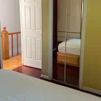 Dellalena's room