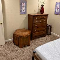Luis's room
