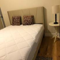 Elle's room