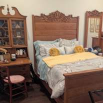 Loren and Richard Dyas's room