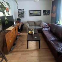 darius klassen's room