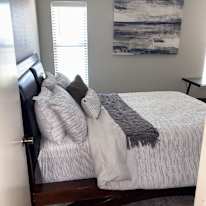Dezmond's room