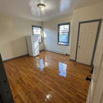 roomforrentinbridgeportct's room