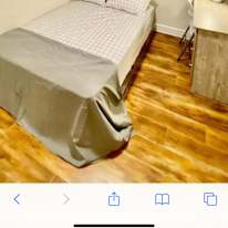 MENZI ISANAN's room
