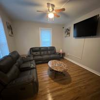 Jahizzy's room