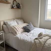 natalie josifoski's room