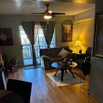 Shannon Resendes's room