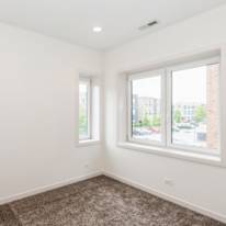 Apartment in West Ridge Park's room