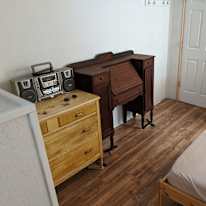 Jaro's room