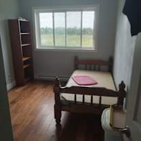 me me me's room