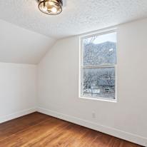 KristyAnna Elzinga's room