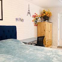 anna's room