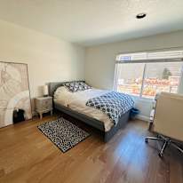 Lee's room