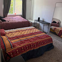 JEANETTE's room