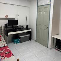 JOnathan's room