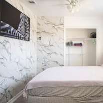 Sez's room