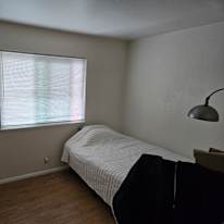 AMALIE's room
