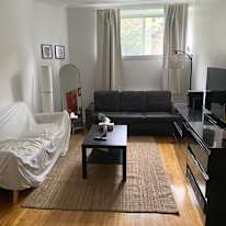 aymen Barhich's room