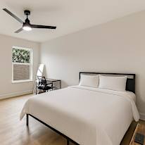 Magali A.'s room