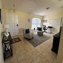 Glass Connect Housing Solutions's room