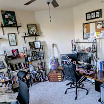 Cyan Lopez's room