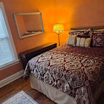 Traci's room
