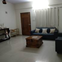 Isha Mandhane's room