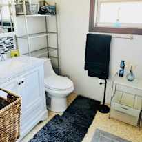 Carolyn M Milks's room