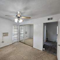 amber s burns's room